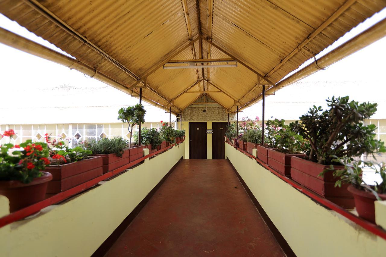 Hotel Charring Cross Ooty Luaran gambar