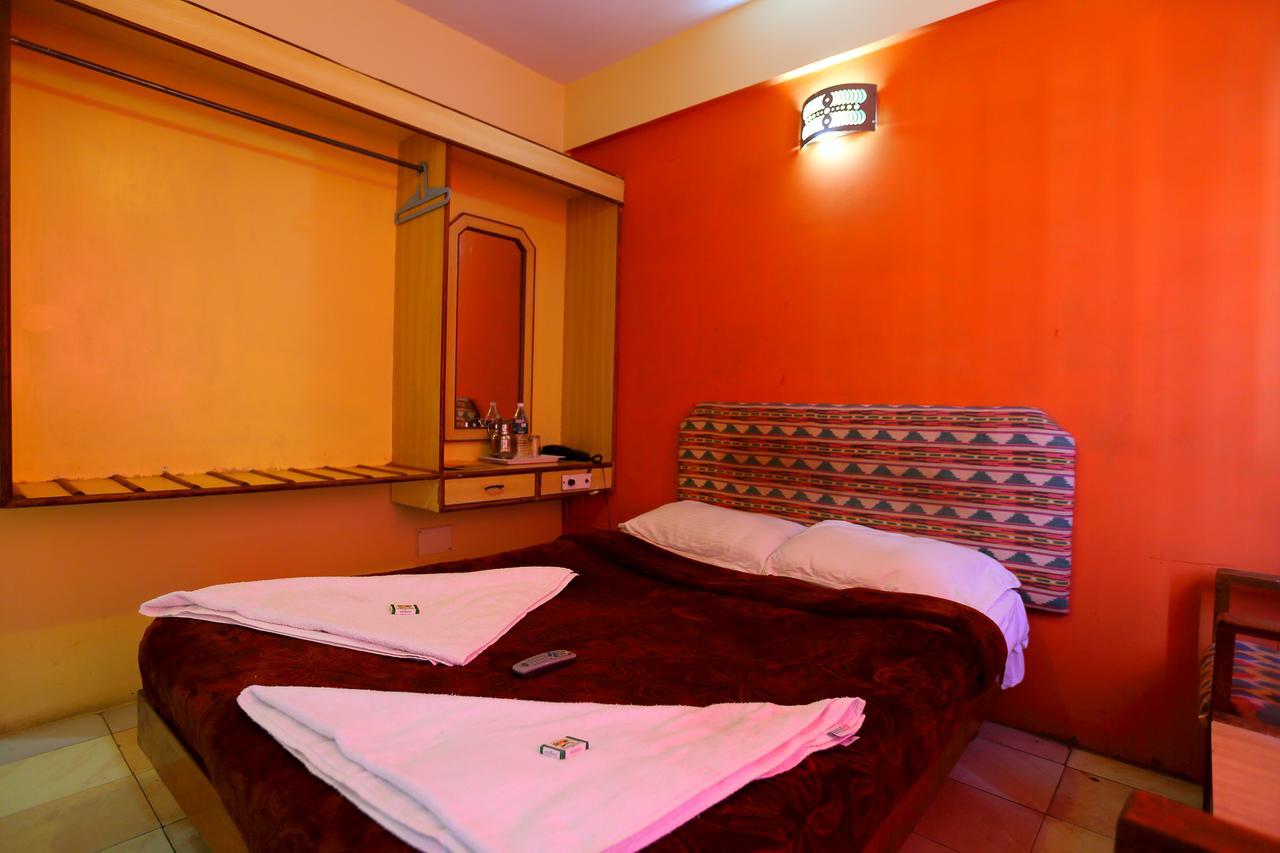 Hotel Charring Cross Ooty Luaran gambar